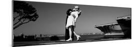 The Kiss Between a Sailor and a Nurse Sculpture, Unconditional Surrender-null-Mounted Photographic Print