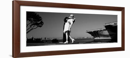 The Kiss Between a Sailor and a Nurse Sculpture, Unconditional Surrender-null-Framed Photographic Print