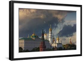 The Kremlin.-Jon Hicks-Framed Photographic Print