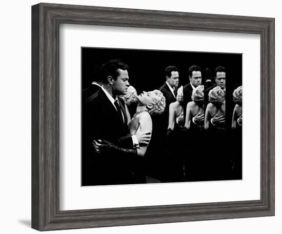 The Lady from Shanghai, 1947-null-Framed Photographic Print