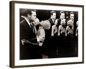 The Lady From Shanghai, Orson Welles, Rita Hayworth, 1947-null-Framed Photo