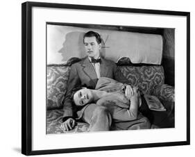 The Lady Vanishes, Michael Redgrave, Margaret Lockwood, 1938-null-Framed Photo