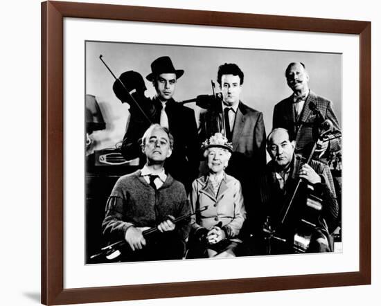 The Ladykillers, Alec Guinness, Herbert Lom, Katie Johnson, Peter Sellers, Danny Green, 1955-null-Framed Photo