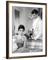 THE LAST TIME I SAW PARIS, 1954 directed by RICHARD BROOKS Elizabeth Taylor / Roger Moore (b/w phot-null-Framed Photo