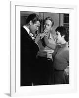 THE LAST TIME I SAW PARIS, 1954 directed by RICHARD BROOKS Roger Moore, Van Johnson and Elizabeth T-null-Framed Photo