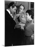 THE LAST TIME I SAW PARIS, 1954 directed by RICHARD BROOKS Roger Moore, Van Johnson and Elizabeth T-null-Mounted Photo