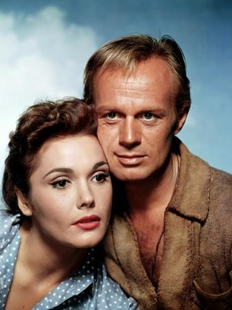 the-last-wagon-1956-directed-by-delmer-daves-felicia-farr-and-richard