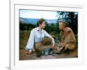 THE LAST WAGON, 1956 directed by DELMER DAVES Felicia Farr and Richard Widmark (photo)-null-Framed Photo