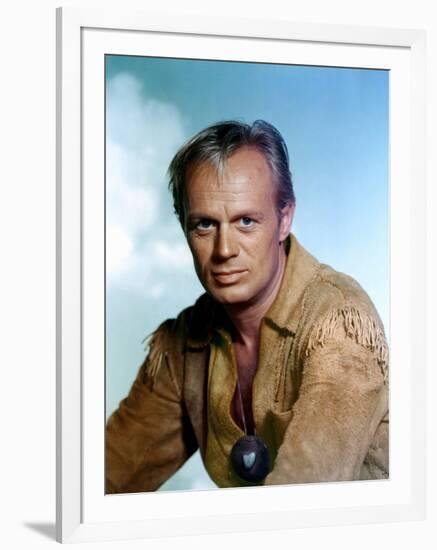 THE LAST WAGON, 1956 directed by DELMER DAVES Richard Widmark (photo)-null-Framed Photo