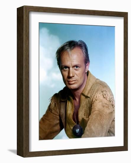 THE LAST WAGON, 1956 directed by DELMER DAVES Richard Widmark (photo)-null-Framed Photo