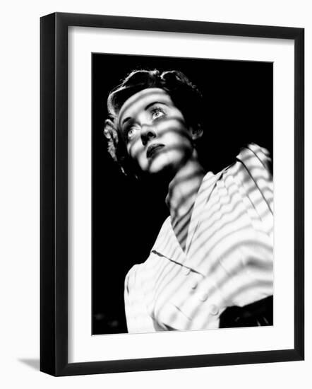 The Letter, Bette Davis, 1940-null-Framed Photo