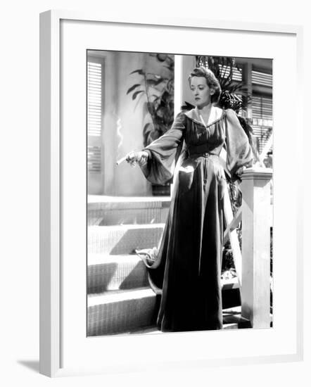 The Letter, Bette Davis, 1940-null-Framed Photo