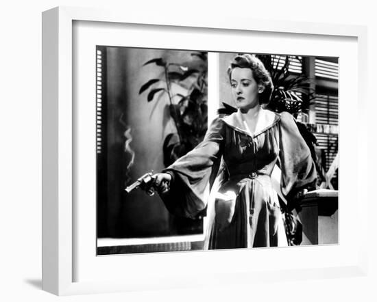 The Letter, Bette Davis, 1940-null-Framed Photo