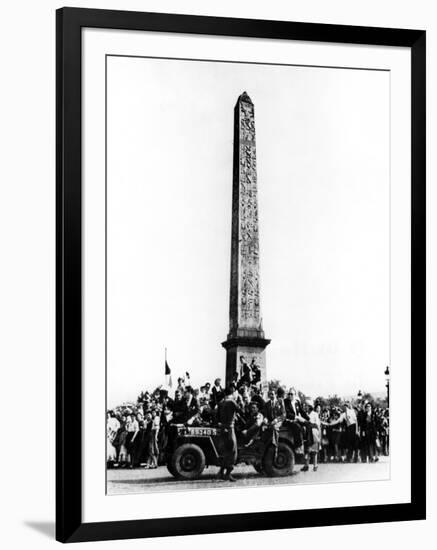 The Liberation of Paris, August 1944-null-Framed Photographic Print