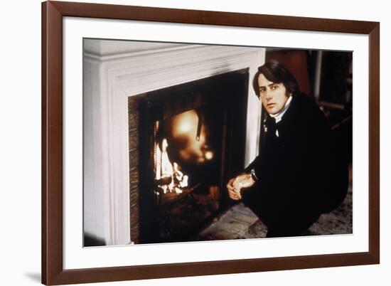 THE LITTLE GIRL WHO LIVES DOWN THE LANE, 1976 directed by NICOLAS Martin Sheen (photo)-null-Framed Photo