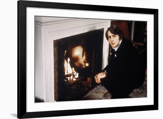 THE LITTLE GIRL WHO LIVES DOWN THE LANE, 1976 directed by NICOLAS Martin Sheen (photo)-null-Framed Photo