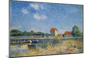 The Loing Canal at Saint-Mammes-Alfred Sisley-Mounted Giclee Print