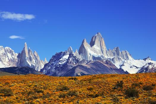 rekruttere mixer sejle The Magnificent Mountain Range - Mount Fitzroy in Patagonia, Argentina.  Summer Sunny Noon' Photographic Print - kavram | AllPosters.com