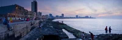 https://imgc.allpostersimages.com/img/posters/the-malecon-havana-cuba-west-indies-central-america_u-L-PFW5WQ0.jpg?artPerspective=n
