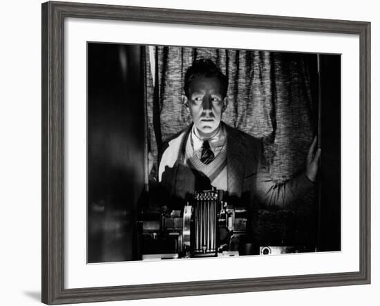 The Man in the White Suit, 1951-null-Framed Photographic Print