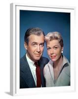 THE MAN WHO KNEW TOO MUCH, 1956 directed by ALFRED HITCHCOCK James Stewart and Doris Day (photo)-null-Framed Photo
