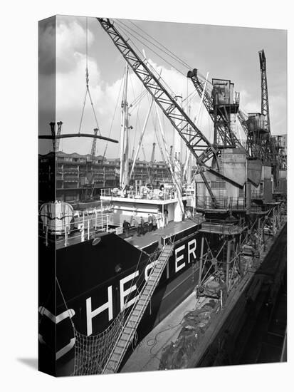 The Manchester Renown Being Loaded with Steel for Export, Manchester, 1964-Michael Walters-Stretched Canvas