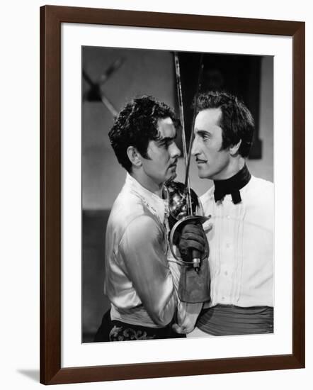 THE MARK OF ZORRO, 1940 directed by ROUBEN MAMOULIAN Tyrone Power and Basil Rathbone (b/w photo)-null-Framed Photo