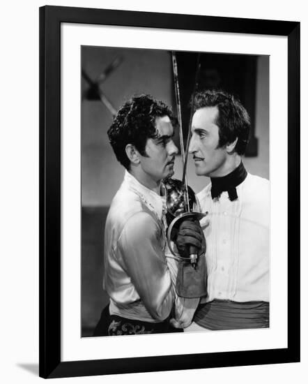 THE MARK OF ZORRO, 1940 directed by ROUBEN MAMOULIAN Tyrone Power and Basil Rathbone (b/w photo)-null-Framed Photo