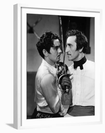 THE MARK OF ZORRO, 1940 directed by ROUBEN MAMOULIAN Tyrone Power and Basil Rathbone (b/w photo)-null-Framed Photo