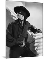 THE MARK OF ZORRO, 1940 directed by ROUBEN MAMOULIAN Tyrone Power (b/w photo)-null-Mounted Photo