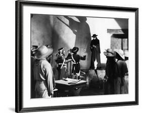 THE MARK OF ZORRO, 1940 directed by ROUBEN MAMOULIAN Tyrone Power (b/w photo)-null-Framed Photo