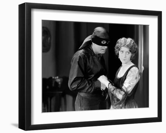 THE MARK OF ZORRO (Le signe by Zorro) by Fred Niblo with Douglas Fairbanks, Marguerite by la Motte,-null-Framed Photo