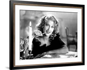 The Merry Widow, Jeanette MacDonald, 1934-null-Framed Photo