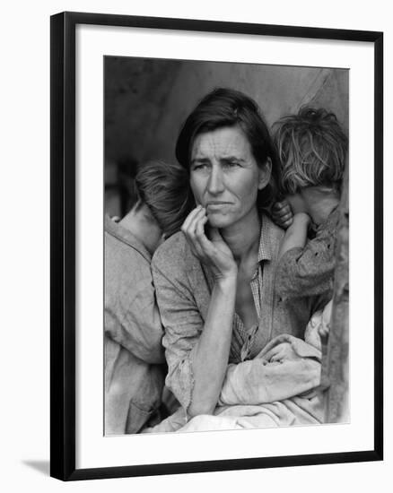 The Migrant Mother, c.1936-Dorothea Lange-Framed Premium Photographic Print