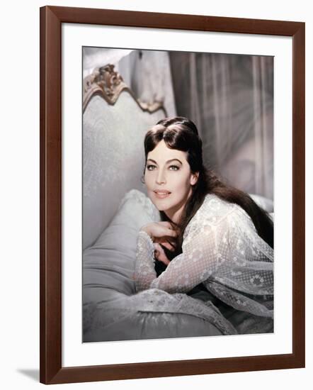 THE NAKED MAJA, 1959 directed by HENRY KOSTER Ava Gardner (photo)-null-Framed Photo