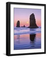 The Needles Rock Monoliths at Sunrise, Cannon Beach, Oregon, USA-Jaynes Gallery-Framed Photographic Print