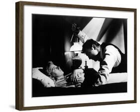 The Night Of The Hunter, Shelley Winters, Robert Mitchum, 1955-null-Framed Photo