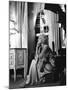 THE NOTORIOUS LANDLADY, 1961 DIRECETD BY RICHARD QUINE, script Blake Edwards, On the set, Kim Novak-null-Mounted Photo