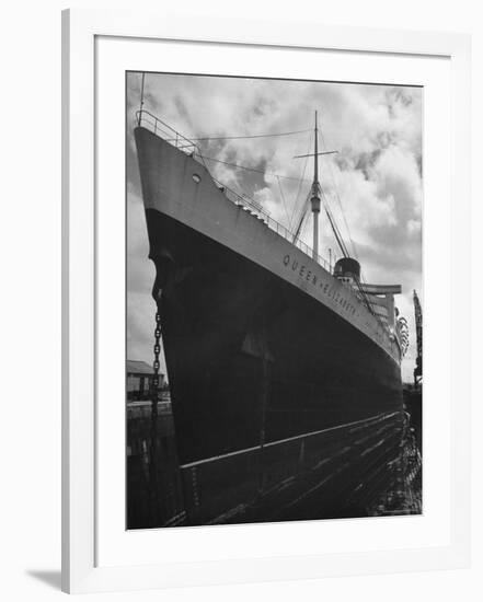 The Oceanliner Queen Elizabeth in Dry Dock For Overhaul and Refitting Prior to Her Maiden Voyage-Hans Wild-Framed Photographic Print