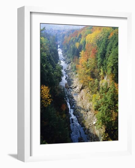 The Ottauquechee River, Quechee Gorge, Vermont, USA-Fraser Hall-Framed Photographic Print