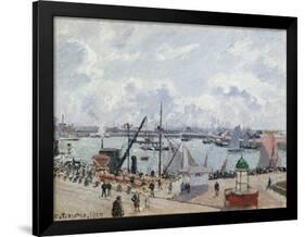 The Outer Harbour of Le Havre, Quai De Southampton, the Honfleur Boat Leaving the Harbour, 1903-Camille Pissarro-Framed Giclee Print