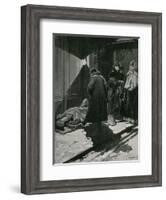 The Outside Porter-Frederic De Haenen-Framed Giclee Print