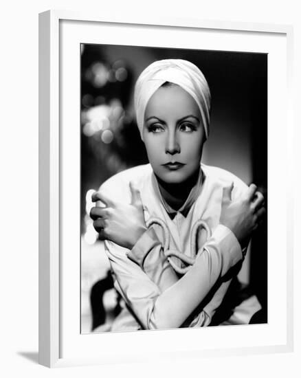 The Painted Veil, Greta Garbo, Directed by Richard Boleslavski, 1934-null-Framed Photographic Print