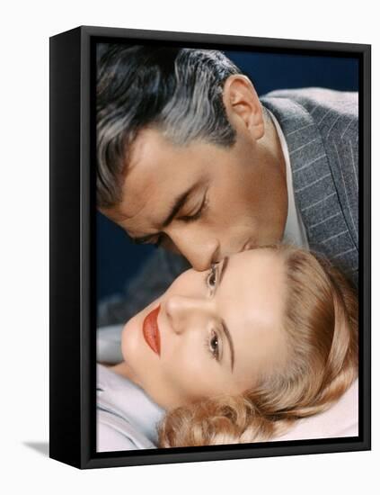 THE PARADINE CASE, 1948 directed by ALFRED HITCHCOCK Gregory Peck and Anne Todd (photo)-null-Framed Stretched Canvas