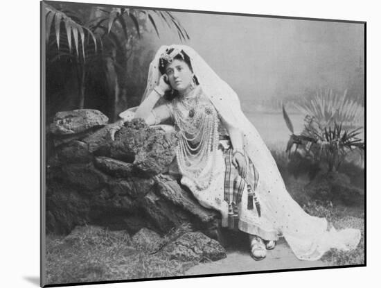 The Pearl Fishers a Photo of Amparo Alabau in the Leading Role of Valencia-null-Mounted Photographic Print