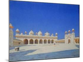 The Pearl (Mothi-Maschdschid) Mosque in Agra, 1869-Wassili Werestschagin-Mounted Giclee Print