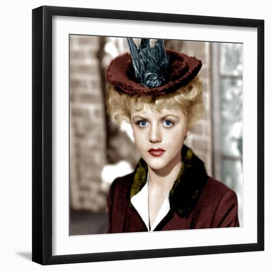 THE PICTURE OF DORIAN GRAY, Angela Lansbury, 1945-null-Framed Photo