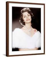 THE PRIDE AND THE PASSION, Sophia Loren, 1957-null-Framed Photo