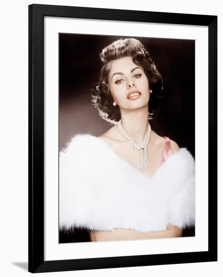 THE PRIDE AND THE PASSION, Sophia Loren, 1957-null-Framed Photo