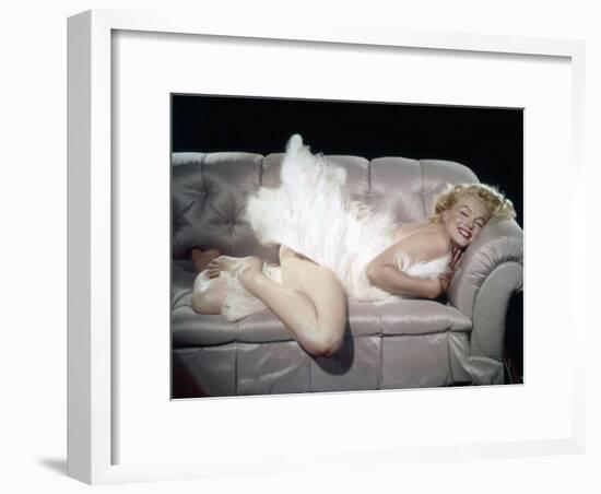 The Prince and the Shwogirl 1957 Directed by Laurence Olivier Marilyn Monroe-null-Framed Photo